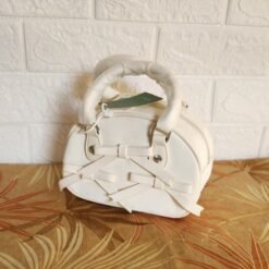 Alternative view of Bow Bags