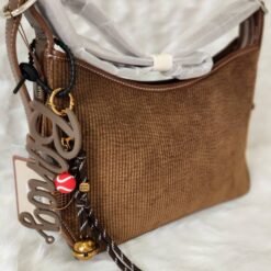 Alternative view of Rustique Hobo